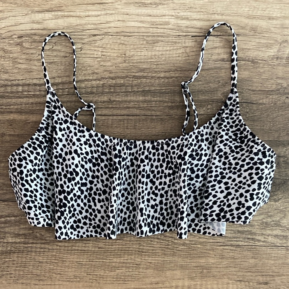 Old Navy Flounce Swim Top